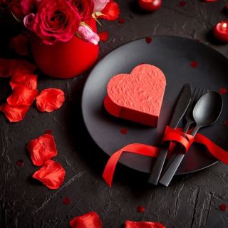 💓Valentín je sviatok krásny, preži ho s nami v láske, šťastí. Limitovaná Valentínska edícia na našom eshope:...